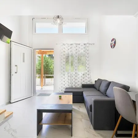 Casa Marina & Kledi By Kottas Apartament